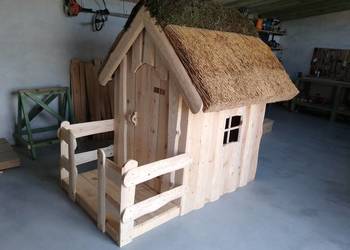 Używany, Drewniany domek dla dzieci, piaskownica na sprzedaż  Jedle