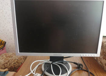 Monitor Samsung 20'' na sprzedaż  Legnica