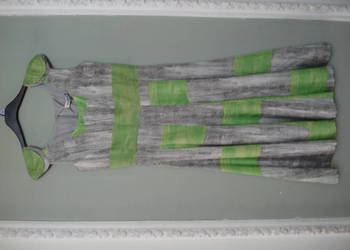 Nowa wizytowa sukienka z jedwabiu firmy MONNARI na sprzedaż  Kalisz