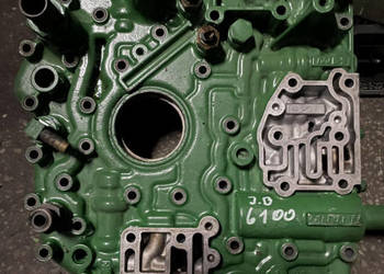 Używany, John Deere 6100 6200 6300 6400 6500 - pokrywa skrzyni biegów R95779 na sprzedaż  Jastrzębniki