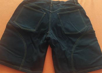 Używany, Spodenki jeans z ochraniaczem na deskorolkę marki G na sprzedaż  Przemyśl