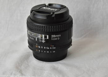 Używany, Obiektyw Nikon Nikkor 28 mm f2,8 AF-D na sprzedaż  Piotrków Trybunalski