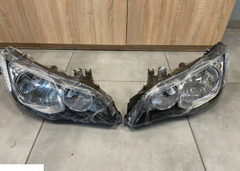 Honda Civic VIII Sedan FD reflektor przód na sprzedaż  Kozubszczyzna