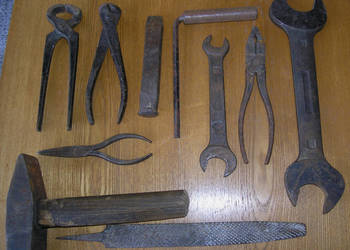 stare narzędzia PRL_drewniana skrzynka narzedziowa GRATIS, używany na sprzedaż  Bartków