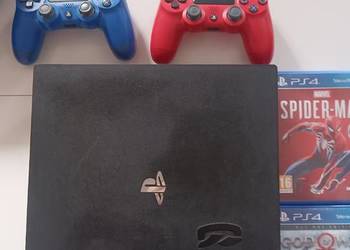 Ps4 pro z 2 padami i grami na sprzedaż  Jelenia Góra