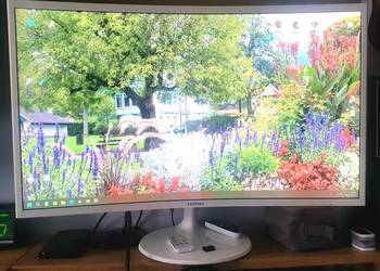 Monitor 32&quot; Samsung - uszkodzony na sprzedaż  Puck