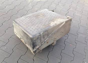 Skrzynka Pokrywa na akumulatory Mercedes 811 814 1117 na sprzedaż  Rzędowice