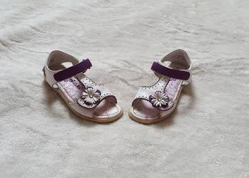 Buty sandały białe skórzane Bartek rozmiar 28 na sprzedaż  Bibice