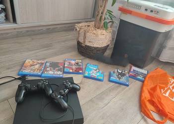 Playstation4+2 pady+kilka gier., używany na sprzedaż  Lębork