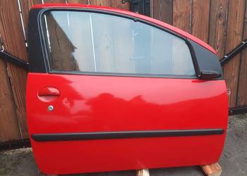 Używany, drzwi prawe peugeot 107 3 drzwi kompletne lak. KJH na sprzedaż  Dębno