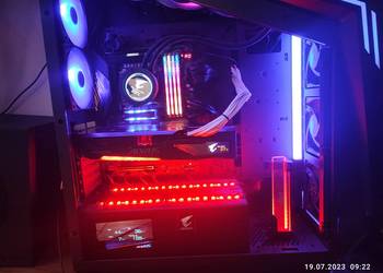 Używany, Komputer Aorus z Radeon 6900 xt Aorus Master na sprzedaż  Ostrowiec Świętokrzyski