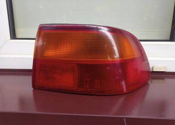 Honda Civic V 5 gen sedan lampa tył tylna prawa w błotnik na sprzedaż  Sieradz