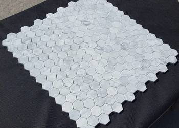 MOZAIKA KAMIENNA BIANCO CARRARA HEXAGON PLASTRY MIODU DEKOR na sprzedaż  Bielawa