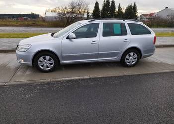 Skoda Octavia 2 FL Ambiente 1.6 Mpi kombi - super stan na sprzedaż  Opole