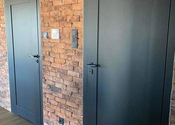 Używany, DRZWI WEWNĘTRZNE Z OŚCIEŻNICĄ DO NOWYCH DOMÓW na sprzedaż  Uniejów