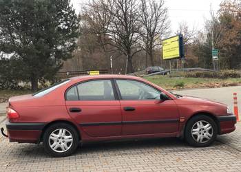 Toyota Avensis 1.6 T22, 2001 na sprzedaż  Warszawa