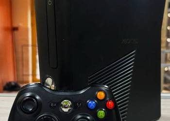 Konsola Xbox 360 250GB + Pad na sprzedaż  Elbląg