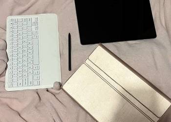 Używany, Samsung galaxy tab s7 fe z akcesoriami na sprzedaż  Warszawa
