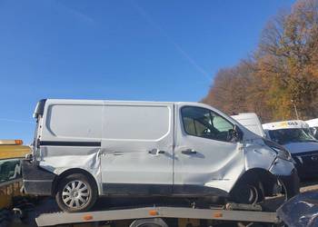 2016  RENAULT TRAFIC L1H1  1.6 DCI blaszak klima USZKODZONY na sprzedaż  Kraków