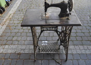 Singer maszyna kpl stolik pokrywa na sprzedaż  Sierakowice