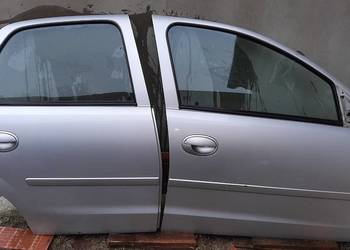 drzwi kompletne prawe opel corsa c 5 drzwi lak. Z157 na sprzedaż  Dębno