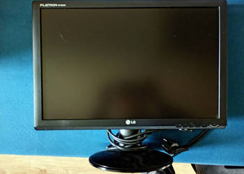 Używany, Monitor LG Flatron W1934S 19 cali na sprzedaż  Krosno