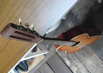 Gitara klasyczna pudło ,, Defil ,, z Lubina starsza, używany na sprzedaż  Nowa Sól