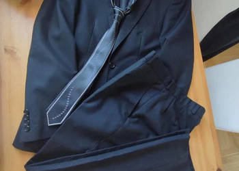 Czarny garnitur Lassar komplet / 45% wełny / S / 36 + gratis na sprzedaż  Łężany