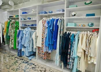 Butik - ODZIEZ i BUTY FIRMOWE WŁOCHY FRANCJA na sprzedaż  Katowice