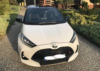 Biała Perła Toyota YARIS GR HYBRID 116KM NAVI AUTOMAT SMART na sprzedaż  Uniejów