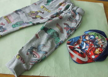 Spodnie dresowe dziecięce Marvel Comics + Czapeczka Marvel na sprzedaż  Oborniki Śląskie