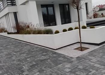 Używany, Układanie kostki brukowej brukarstwo na sprzedaż  Starachowice