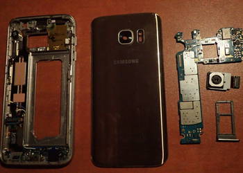 Używany, Ramka wewnętrzna do Samsung Galaxy S7 G930 na sprzedaż  Gliwice