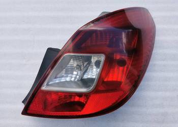 Używany, Lampa Prawy Tył Tylna Prawa Opel Corsa D Lift 5D Hatchback 13269051 na sprzedaż  Wyszków