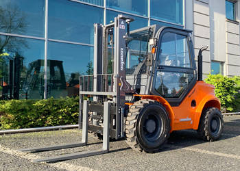 Terenowy wózek widłowy Lonking 4x4 LG30DT Terrain 3000kg na sprzedaż  Kęty