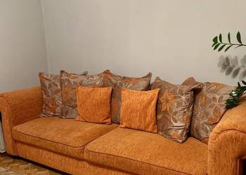 sofa rozkładania z pojemnikiem na pościel i poduszkami AGATA MEBLE na sprzedaż  Wilkowice
