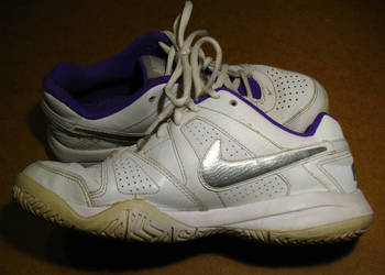 Sportowe, solidne Nike City Court. Rozmiar 37,5 cm, używany na sprzedaż  Olsztyn