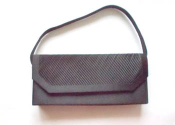 Używany, czarna kopertówka, elegancka torebka wieczorowa z materiału na sprzedaż  Warszawa