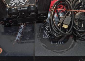 Konsola Sony PlayStation 4 1 TB czarny CUH-1116B, używany na sprzedaż  Łódź