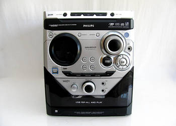 Philips FW M582 * hi fi Karaoke * USB * MP3 na sprzedaż  Szczecinek