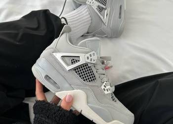 buty Nike Air Jordan 4 frozen moments, używany na sprzedaż  Kraków