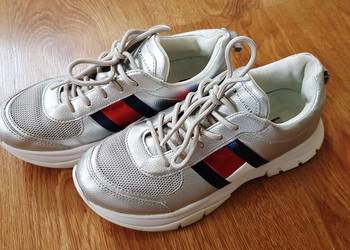 Buty sportowe Tommy Hilfiger, rozmiar 37, wkładka 24 cm na sprzedaż  Warszawa