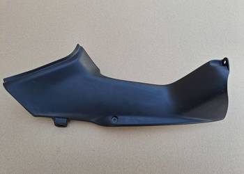 HONDA CBR 900RR WYPEŁNIENIE OWIEWKA OSŁONA 64590-MCJ-0000 na sprzedaż  Bieleń