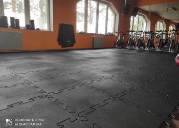 Mata gumowa puzzle do siłowni crossfitu, fitness. Gr 25 mm, używany na sprzedaż  Katowice