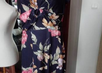 Nowa sukienka w kwiaty na sprzedaż  Chrzanów