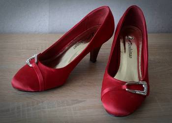 Używany, Piękne czerwone buty szpilki rozmiar 36 na sprzedaż  Gliwice