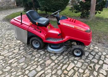 Traktorek ogrodowy kosiarka honda v-twin 2315 na sprzedaż  Staszów