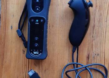 Zestaw kontroleów  do konsoli WiiU, używany na sprzedaż  Radomsko