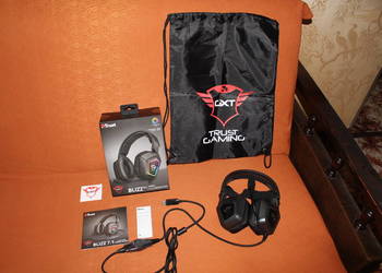 Słuchawki Trust GXT450 Blizz RGB + plecaczek Nowe, używany na sprzedaż  Chorzów