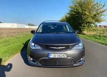 Chrysler Pacifica touring L Plus DVD pdc na sprzedaż  Jarocin